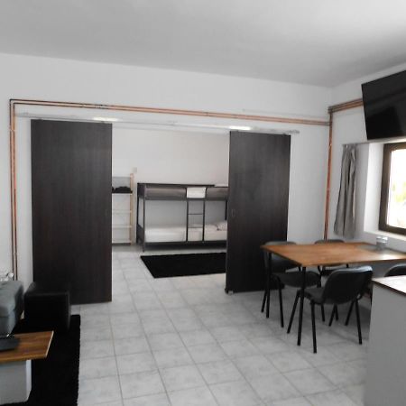 Mountain Vista Suites Zărneşti Екстериор снимка
