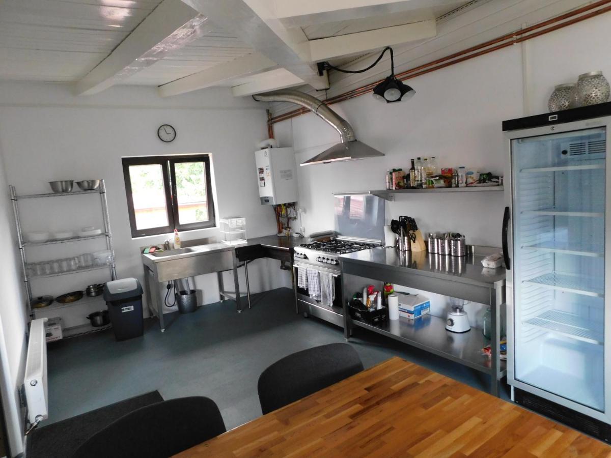 Mountain Vista Suites Zărneşti Екстериор снимка