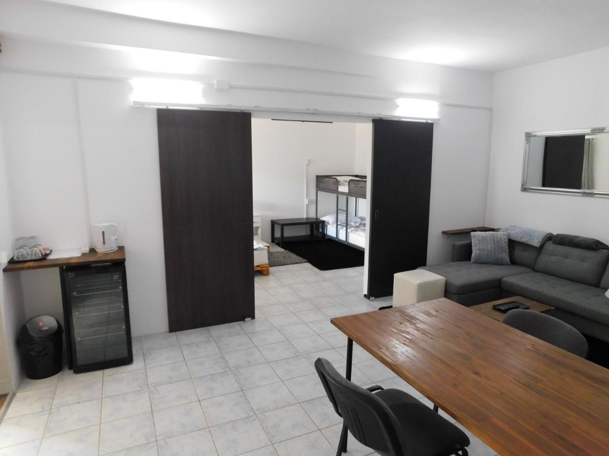 Mountain Vista Suites Zărneşti Екстериор снимка